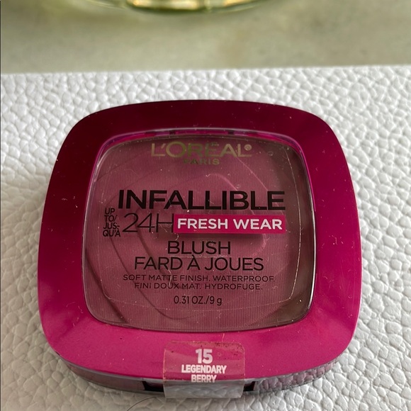 L'Oreal Infallible Blush - Legendary‎ Berry - Picture 1 of 2